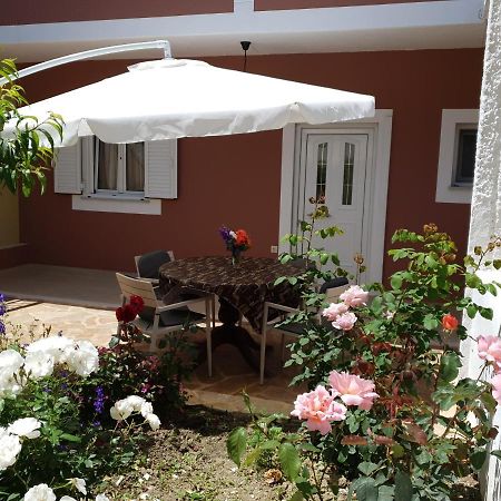 Apartmán Angelika House 1 Marathiás Exteriér fotografie