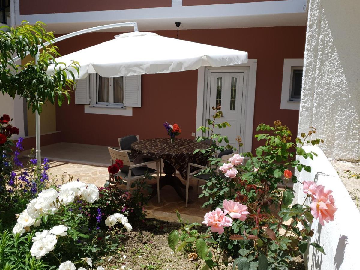 Apartmán Angelika House 1 Marathiás Exteriér fotografie